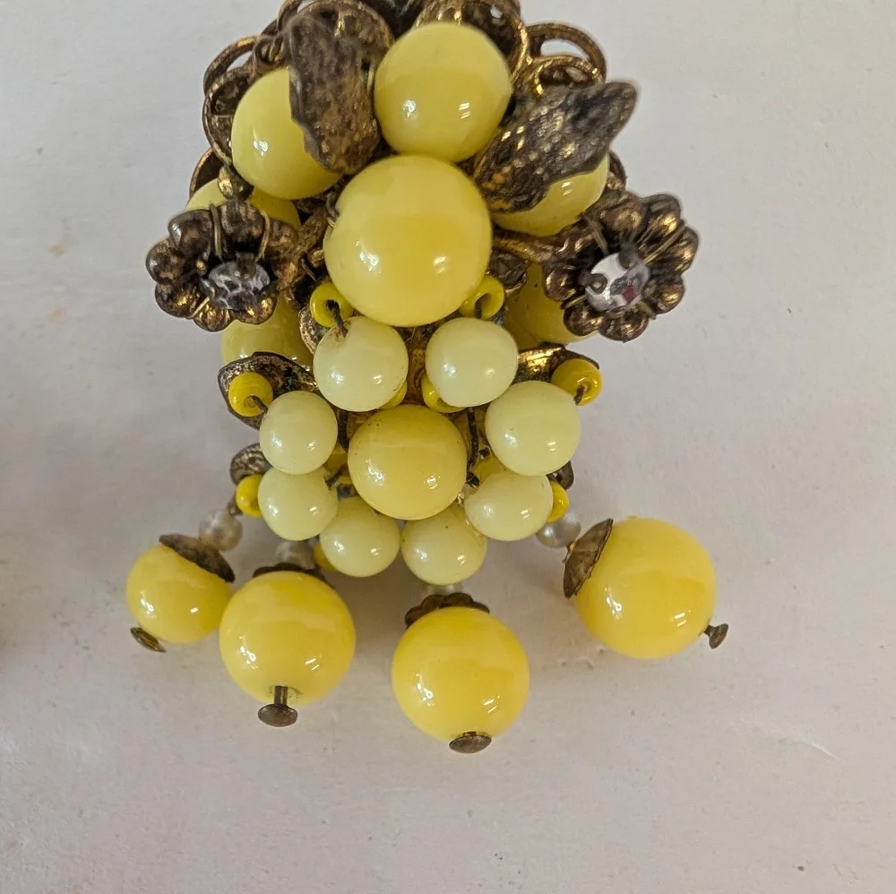 Vintage DeMario Yellow Beaded Clip-On Earrings Signed DeMario N.Y.